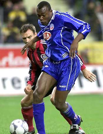 也为全球足 也为全球足